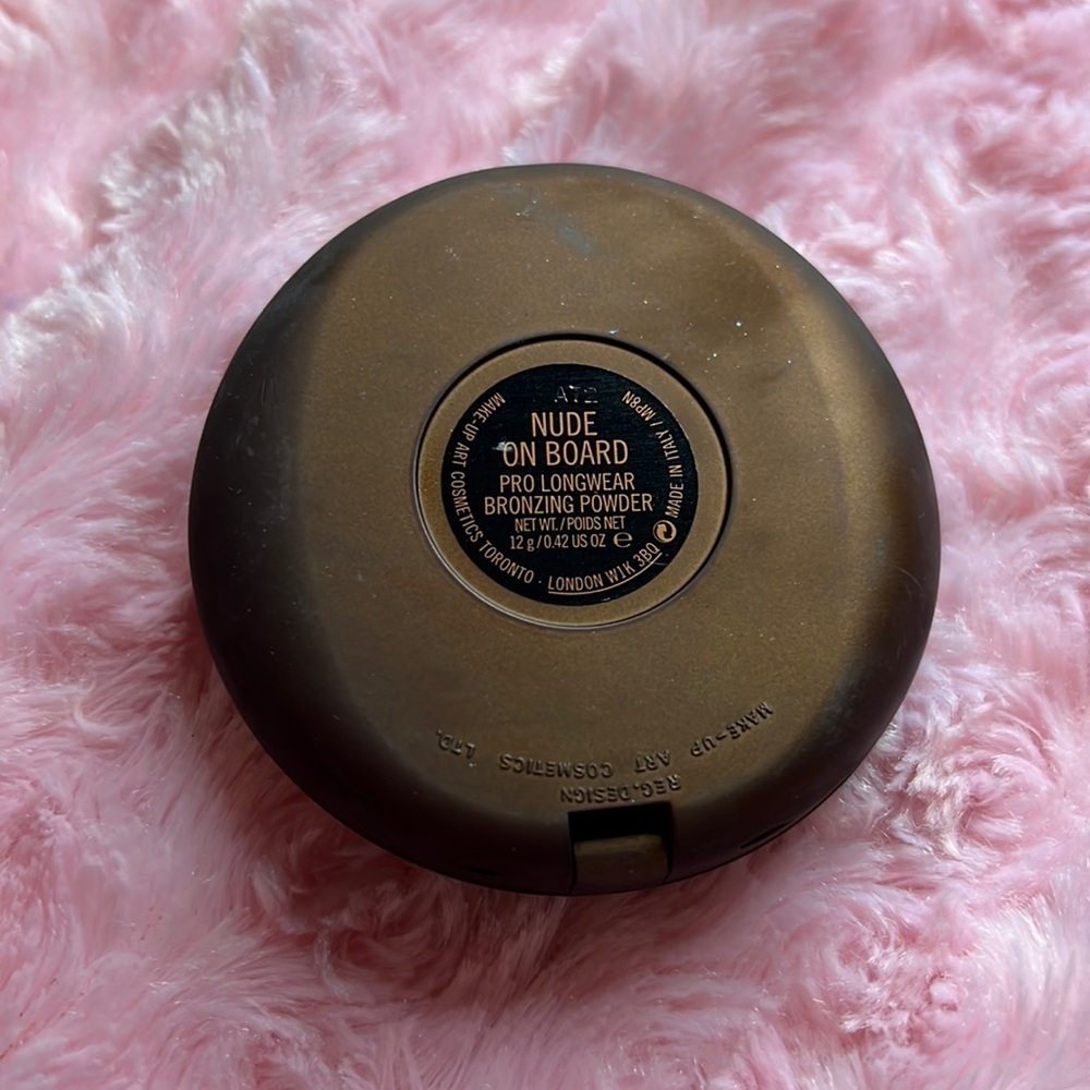 𝅺MAC Pro Longwear Bronzing Powder Nude On Board Temperature Rising Collection - Picture 4 of 6